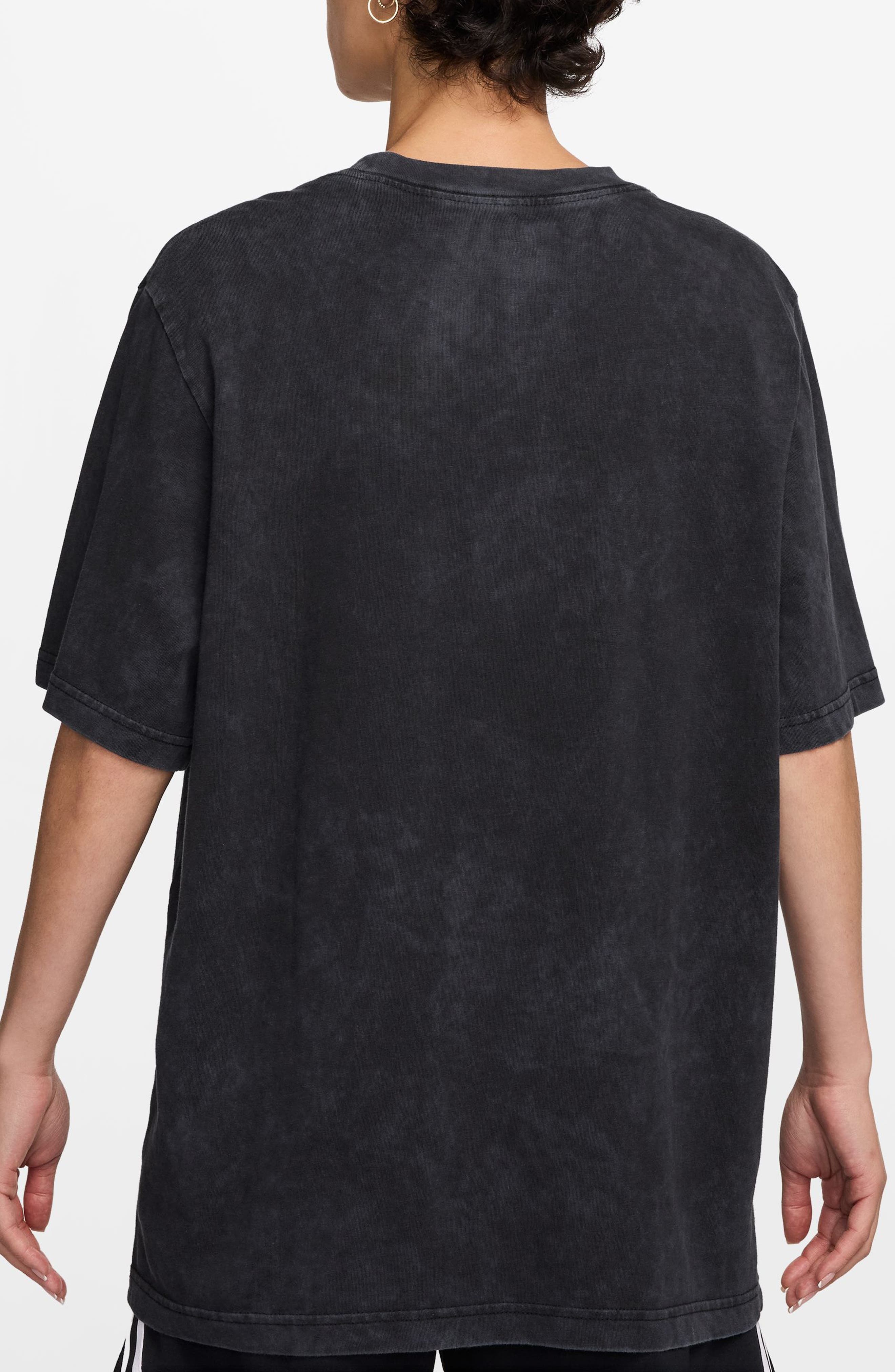 Nike Oversize Basketball Graphic T-Shirt in Black at Nordstrom - 2