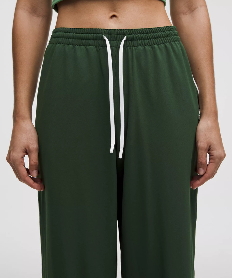 Court Rival Wide-Leg Track Pant *Regular 4