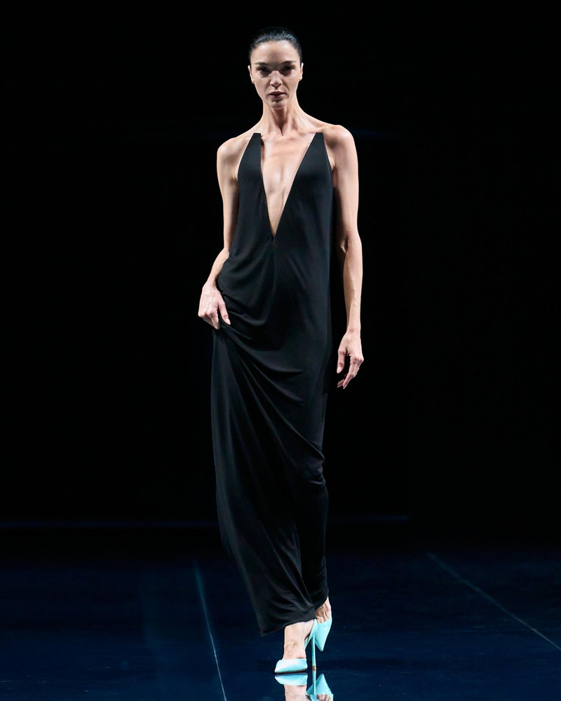 TOM FORD IMPOSSIBLE SUSPENDED EVENING DRESS outlook
