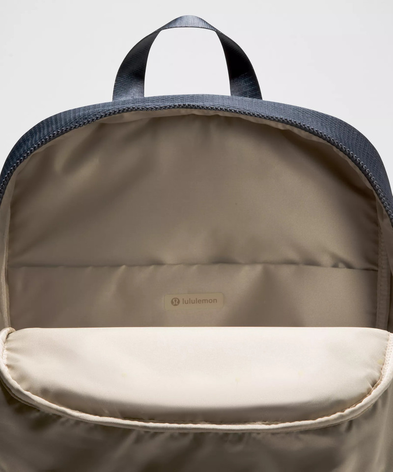 Everywhere Backpack 22L *Knit Mesh 5