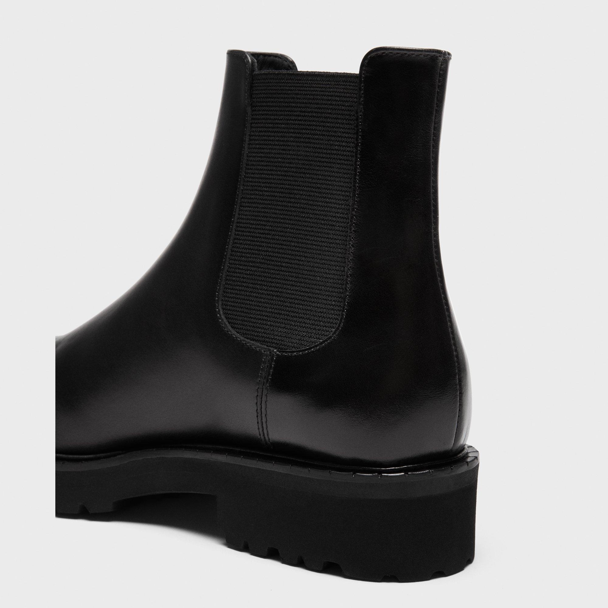 Lug Chelsea Booties in Leather - 6