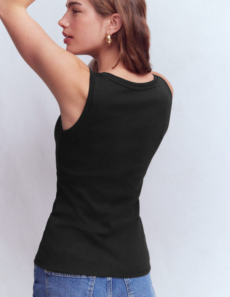 Essential Scoop-Neck Tank-Black 4