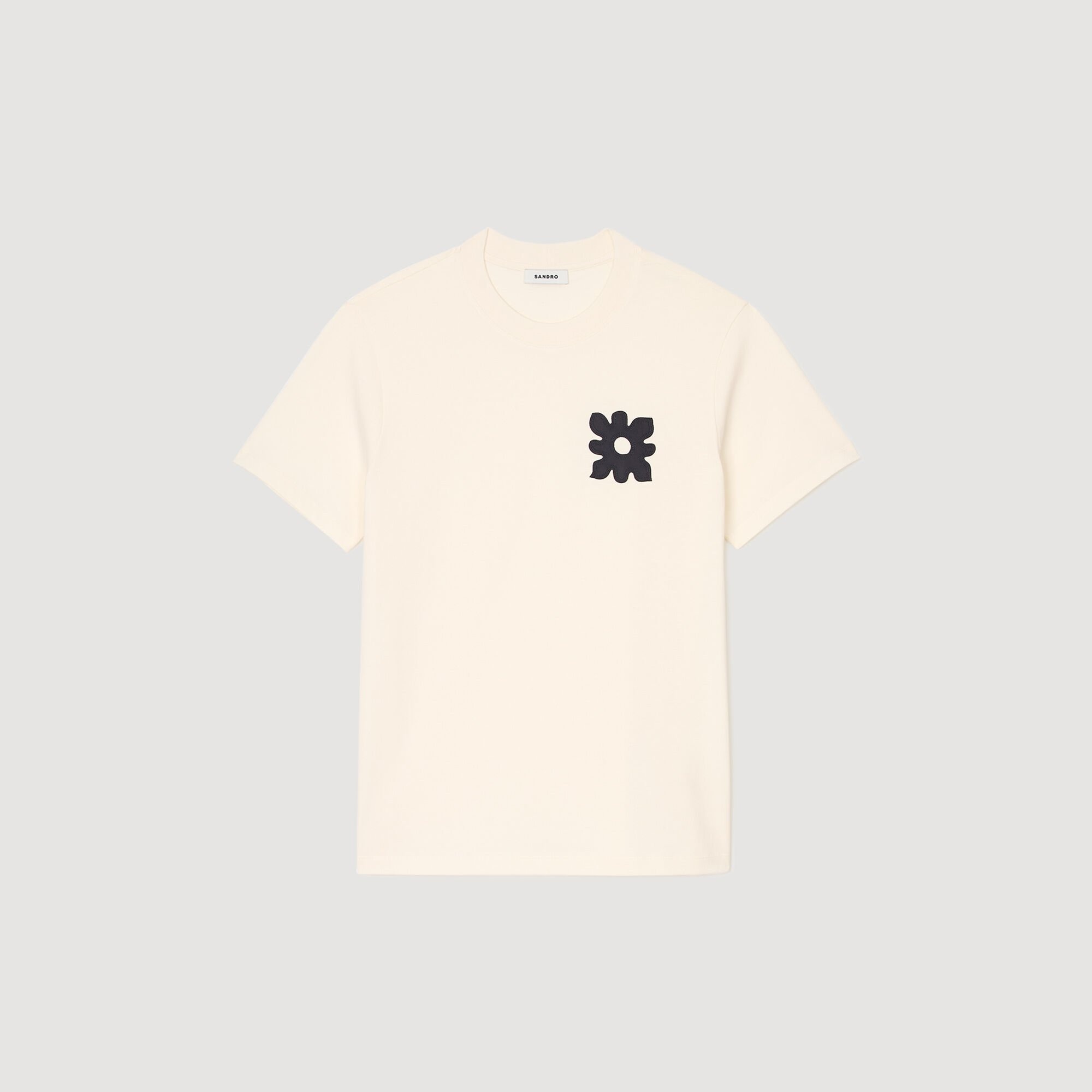 T-SHIRT WITH FLOWER DETAIL - 6