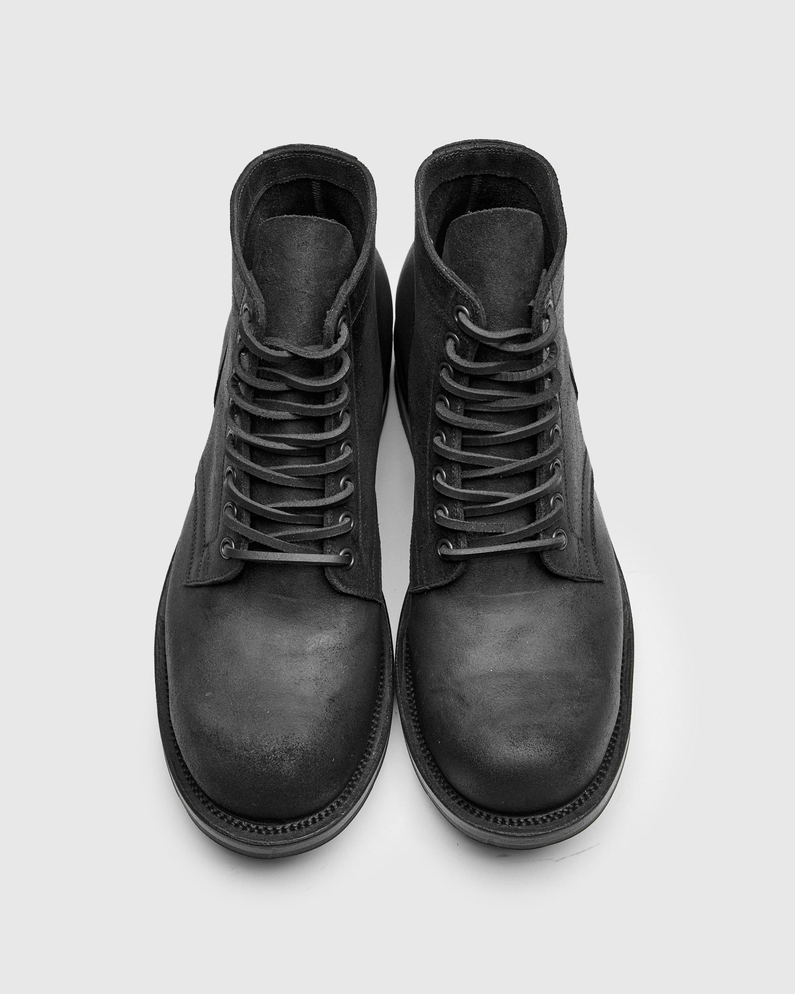 Service Boot 310 in Black Waxy Commander - 5