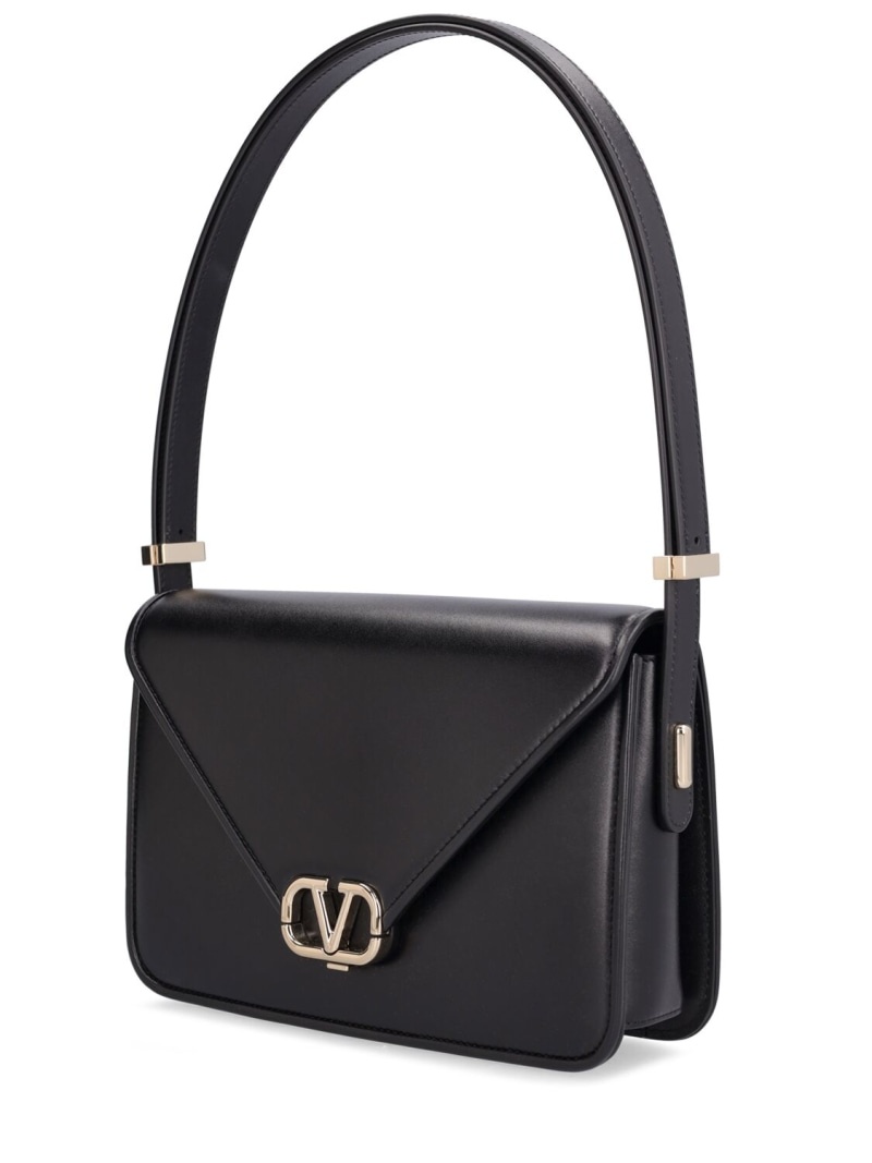 V logo leather shoulder bag - 4