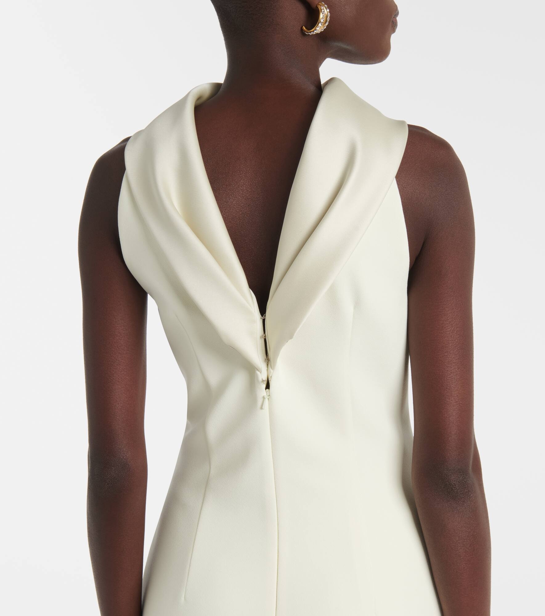 Holliana satin-trimmed crêpe gown - 6