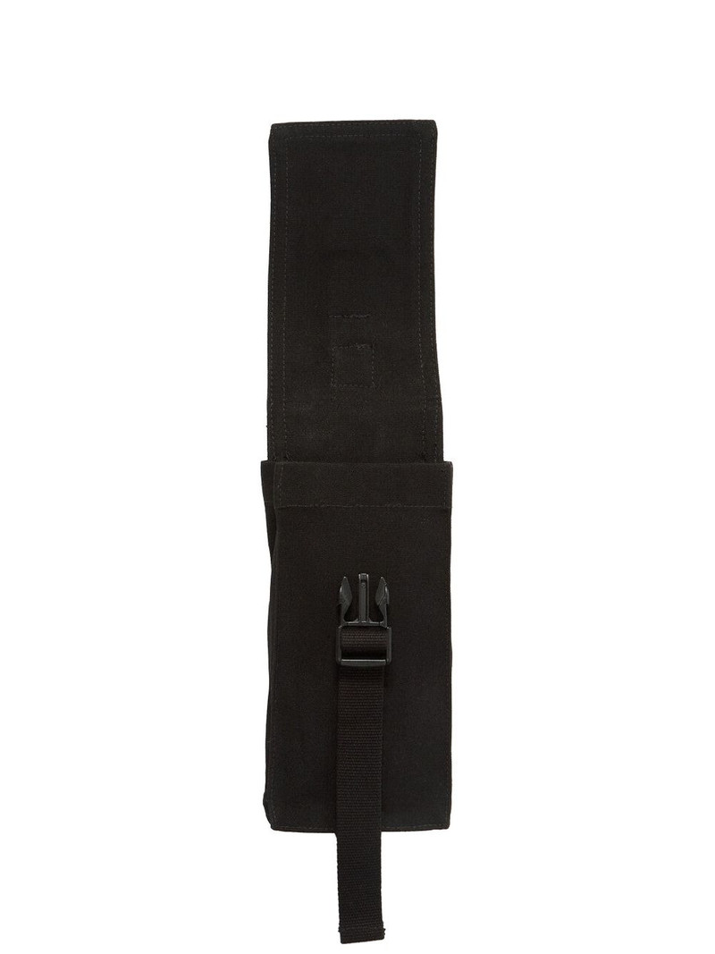 buckle-fastening can pocket 1