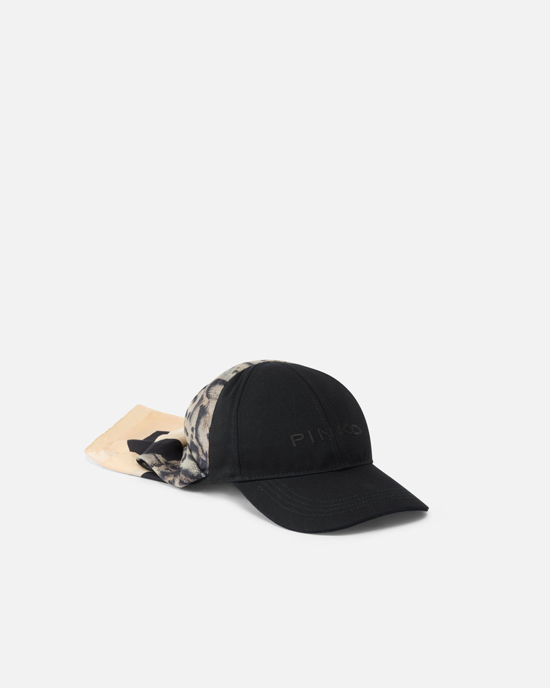 BASEBALL CAP WITH ANIMAL PRINT SCARF 1