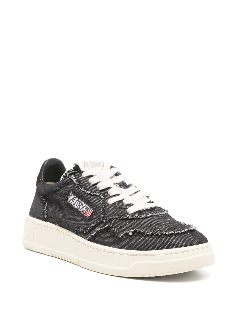 Medalist Low Sneakers 4