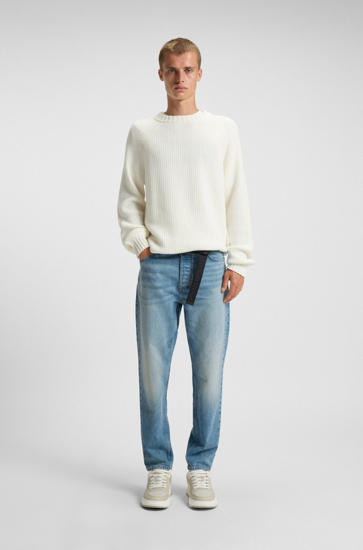 TAPERED-FIT JEANS IN GREEN-CAST STRETCH DENIM - 3