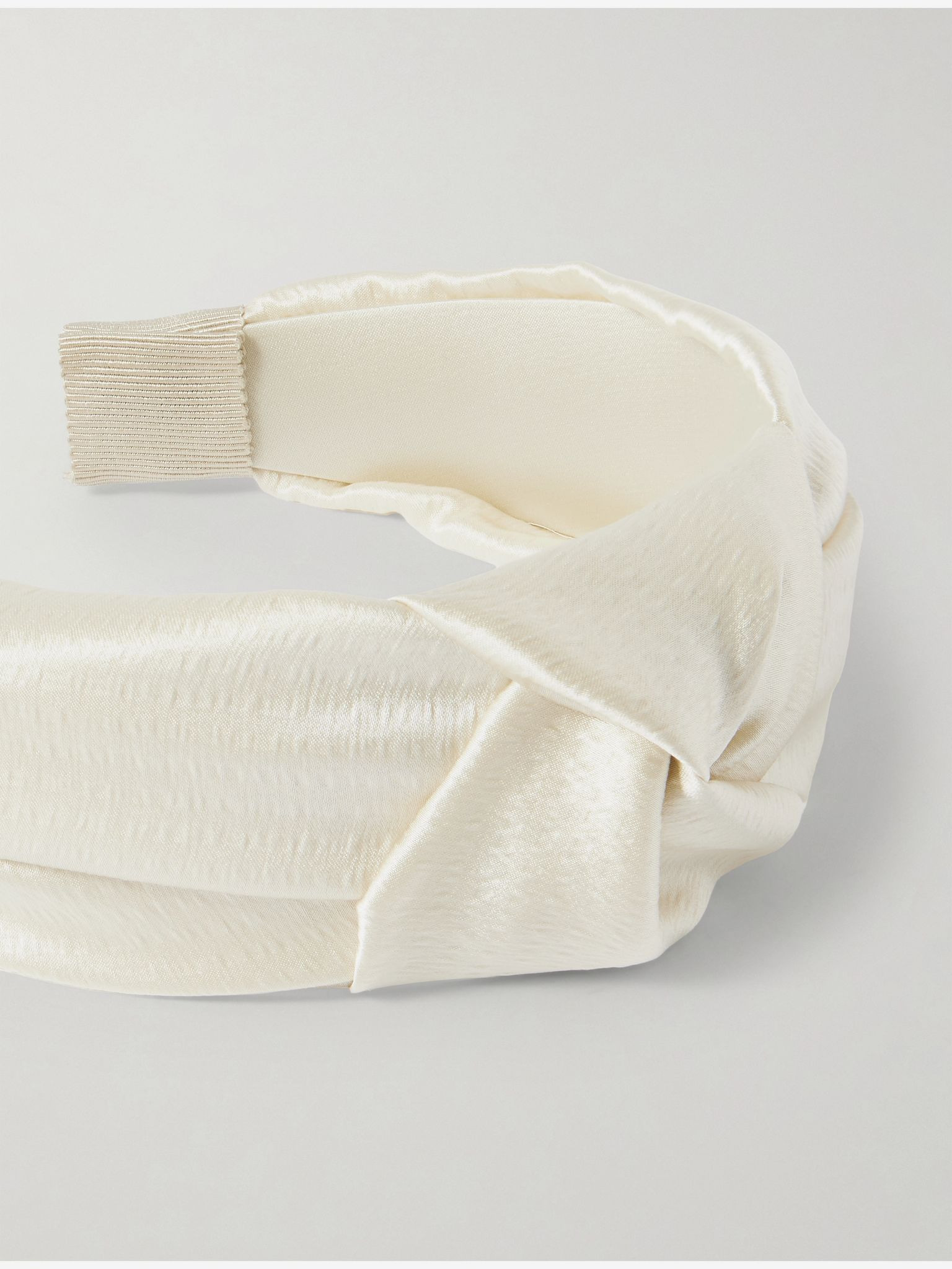 Samaya knotted hammered silk-satin headband Cream - 4