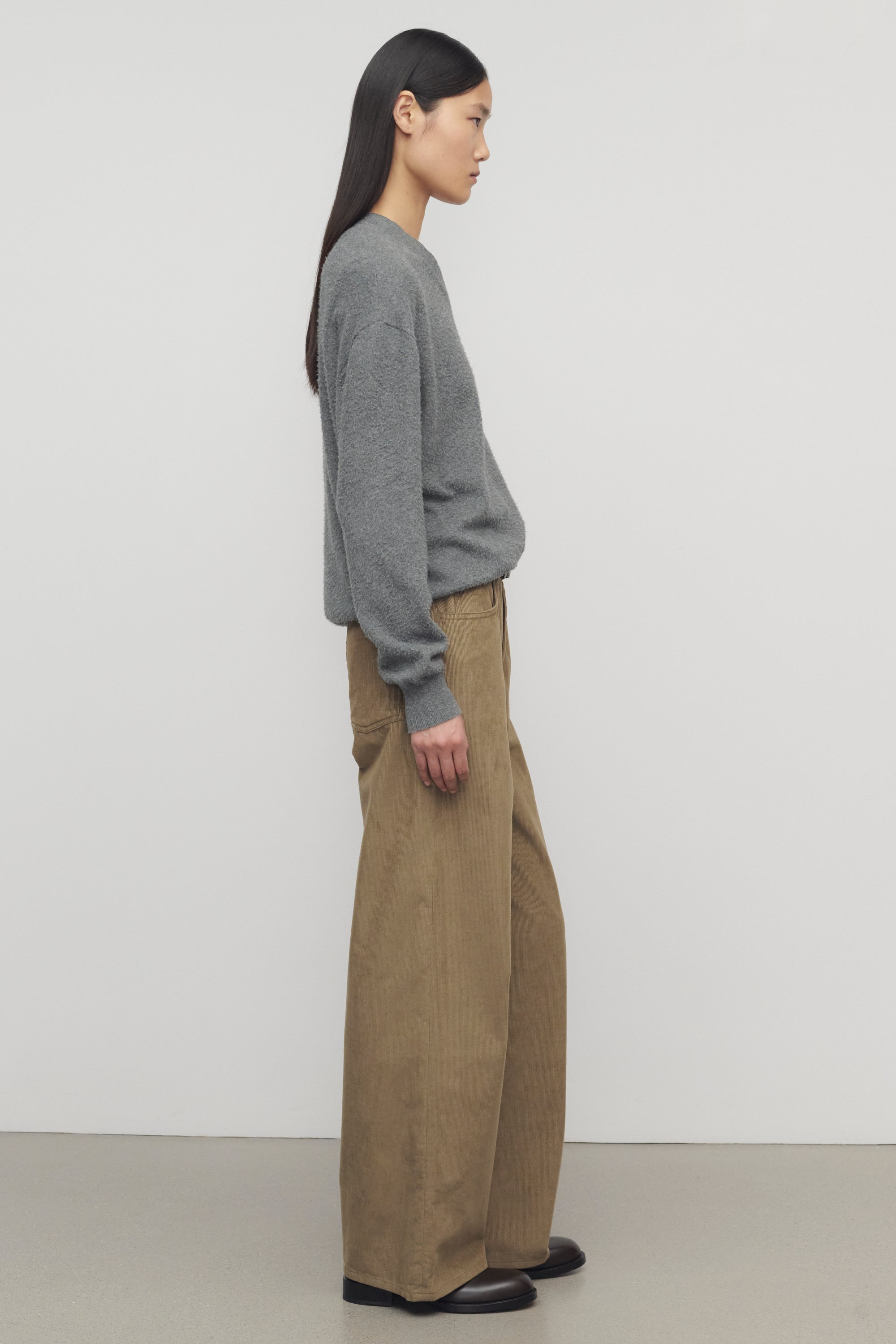 Eglitta Pant in Corduroy - 4