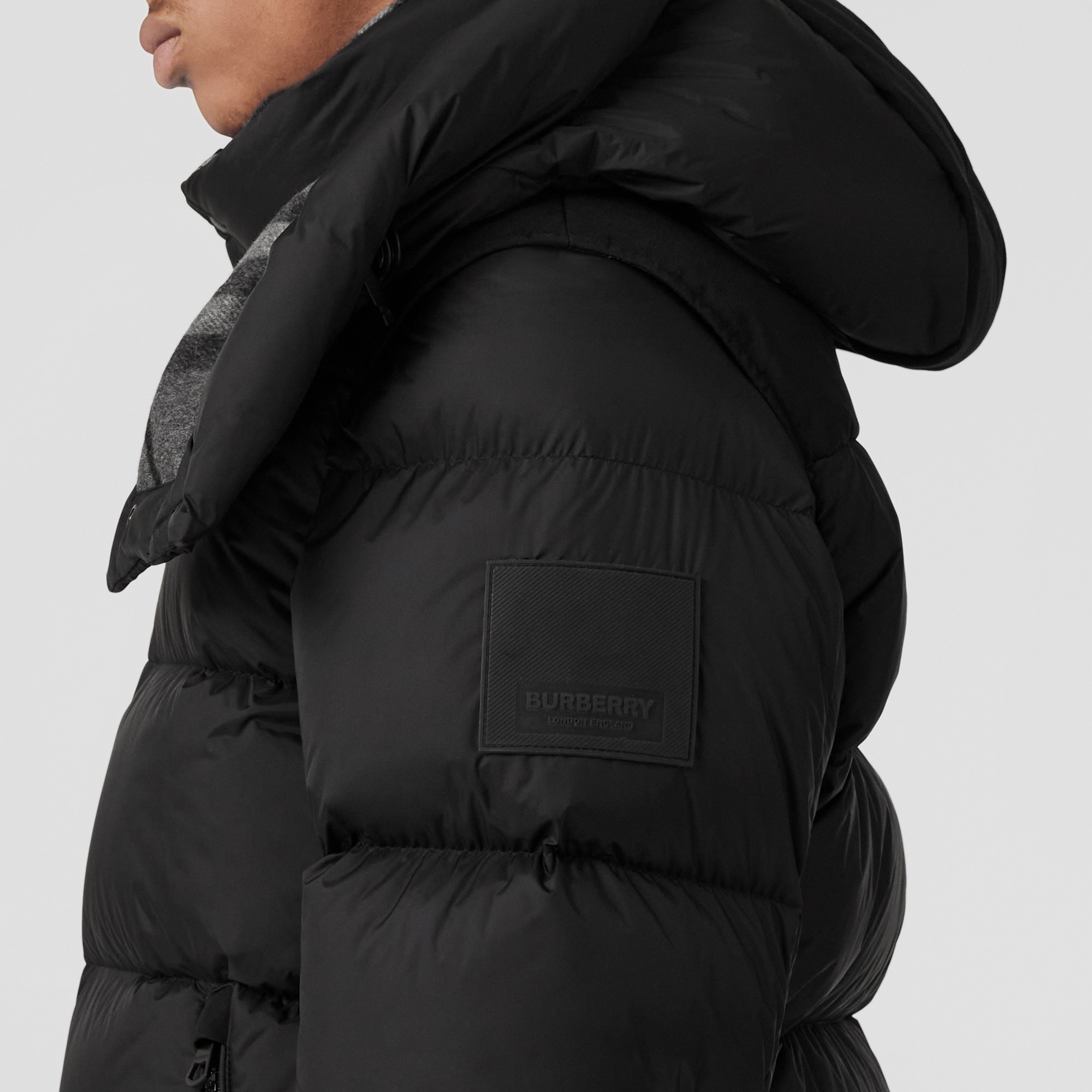 Detachable Sleeve Hooded Puffer Jacket - 5