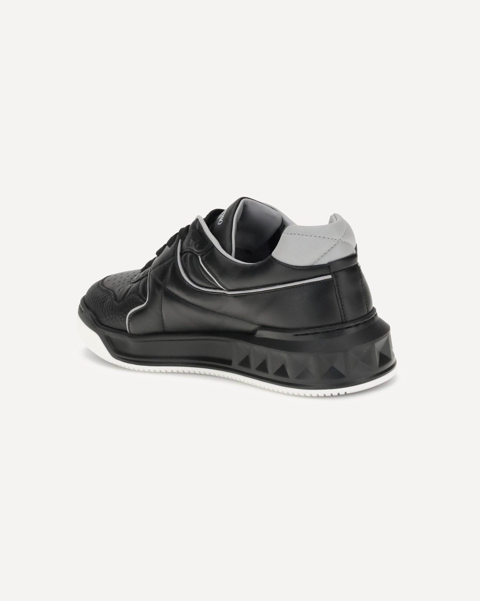 One Stud Low-Top Sneakers - 3