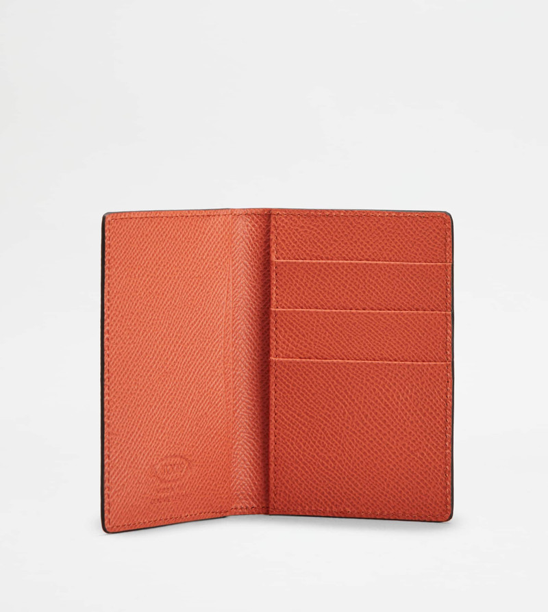 Tod's CARD HOLDER IN LEATHER - BROWN outlook