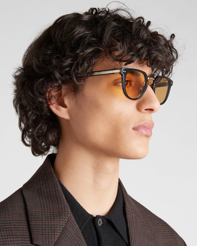 Prada Sunglasses with Prada logo outlook