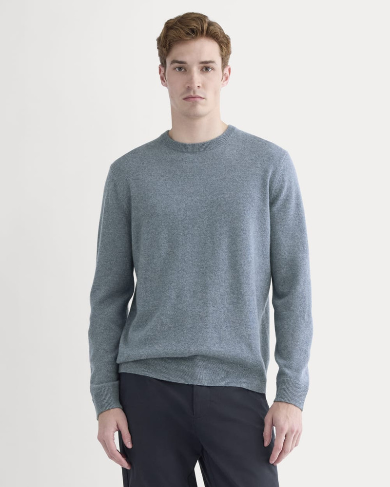 EVERLANE THE CASHMERE CREW outlook