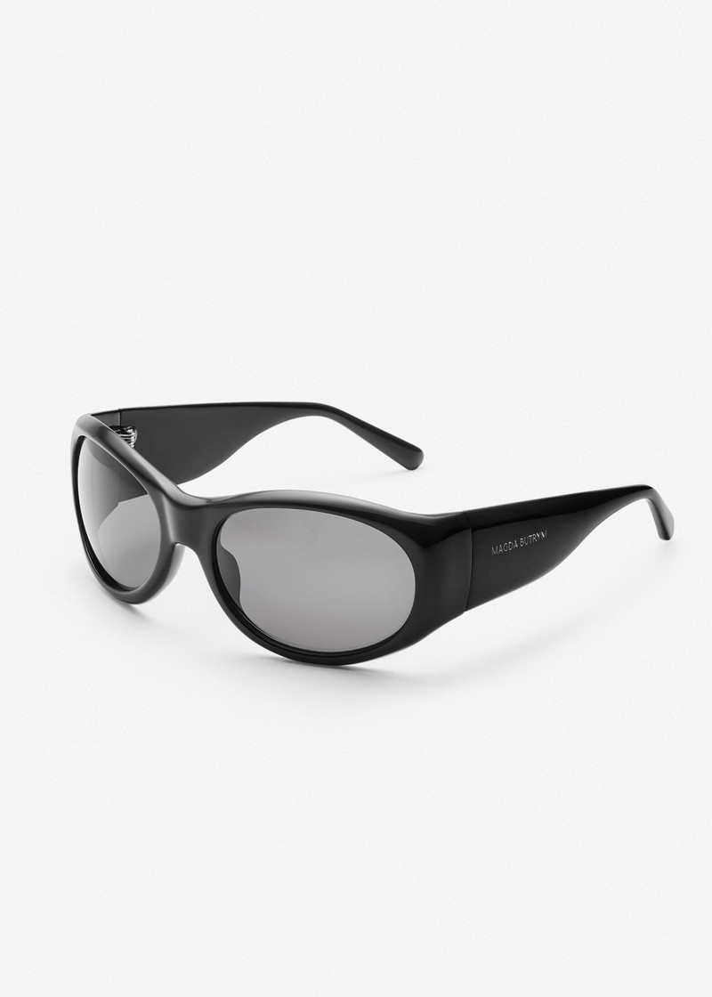 Round sunglasses in black 3