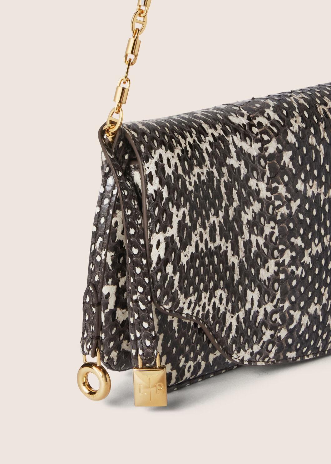 Medium Onde Clutch 6