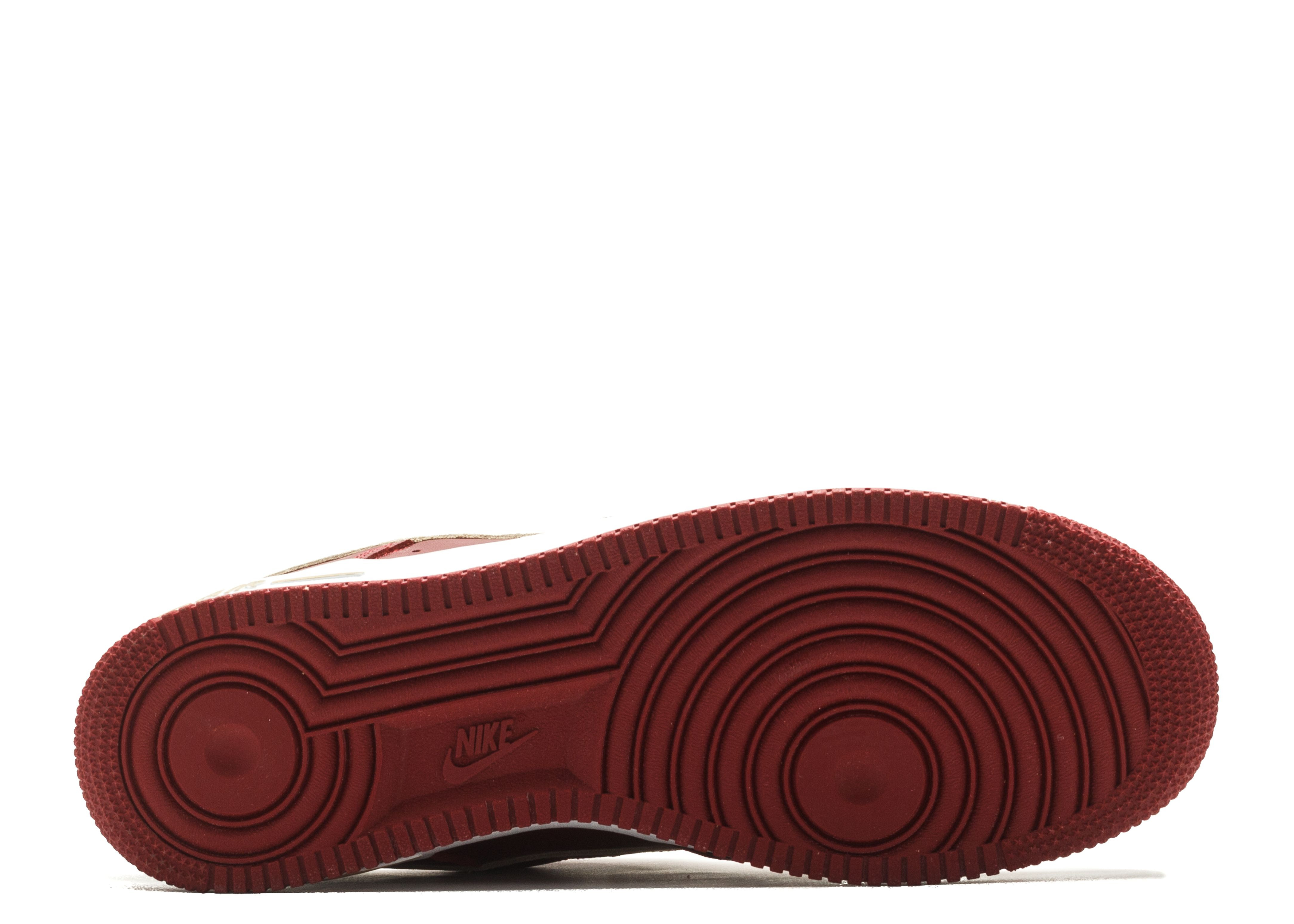 AIR FORCE 1 LOW 'LEBRON JAMES' - 4