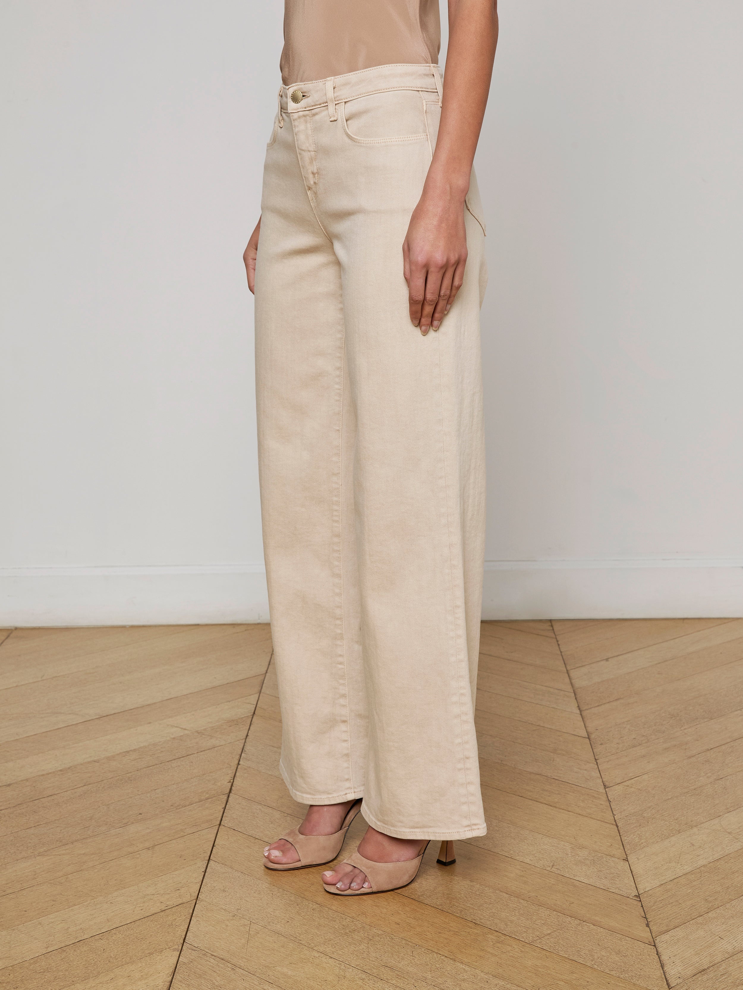 Alicent Wide-Leg Jean - 4