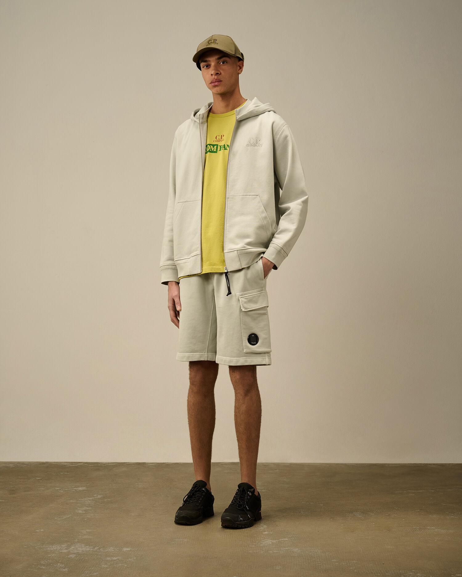 Cotton Diagonal Fleece Cargo Shorts - 2