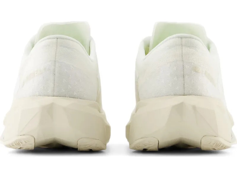New Balance FuelCell Rebel v4 - 5