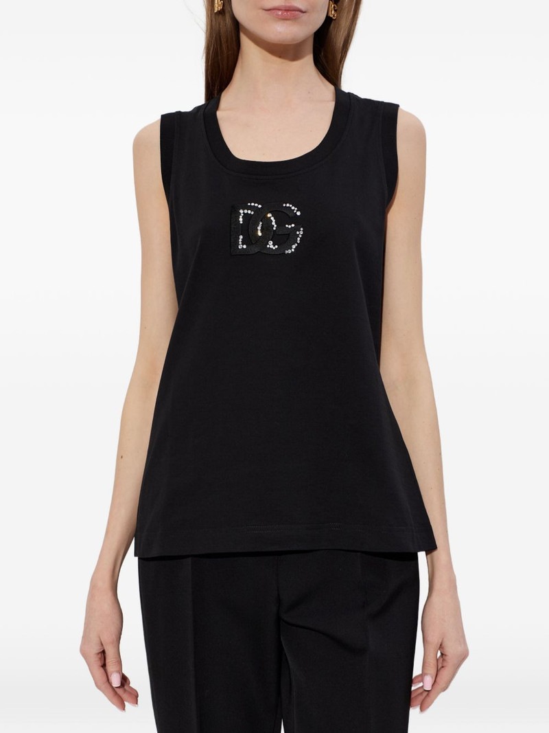 logo-embellished top 3