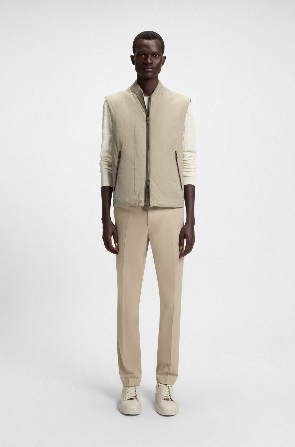 WATER-REPELLENT GILET WITH TONAL BINDING - 3