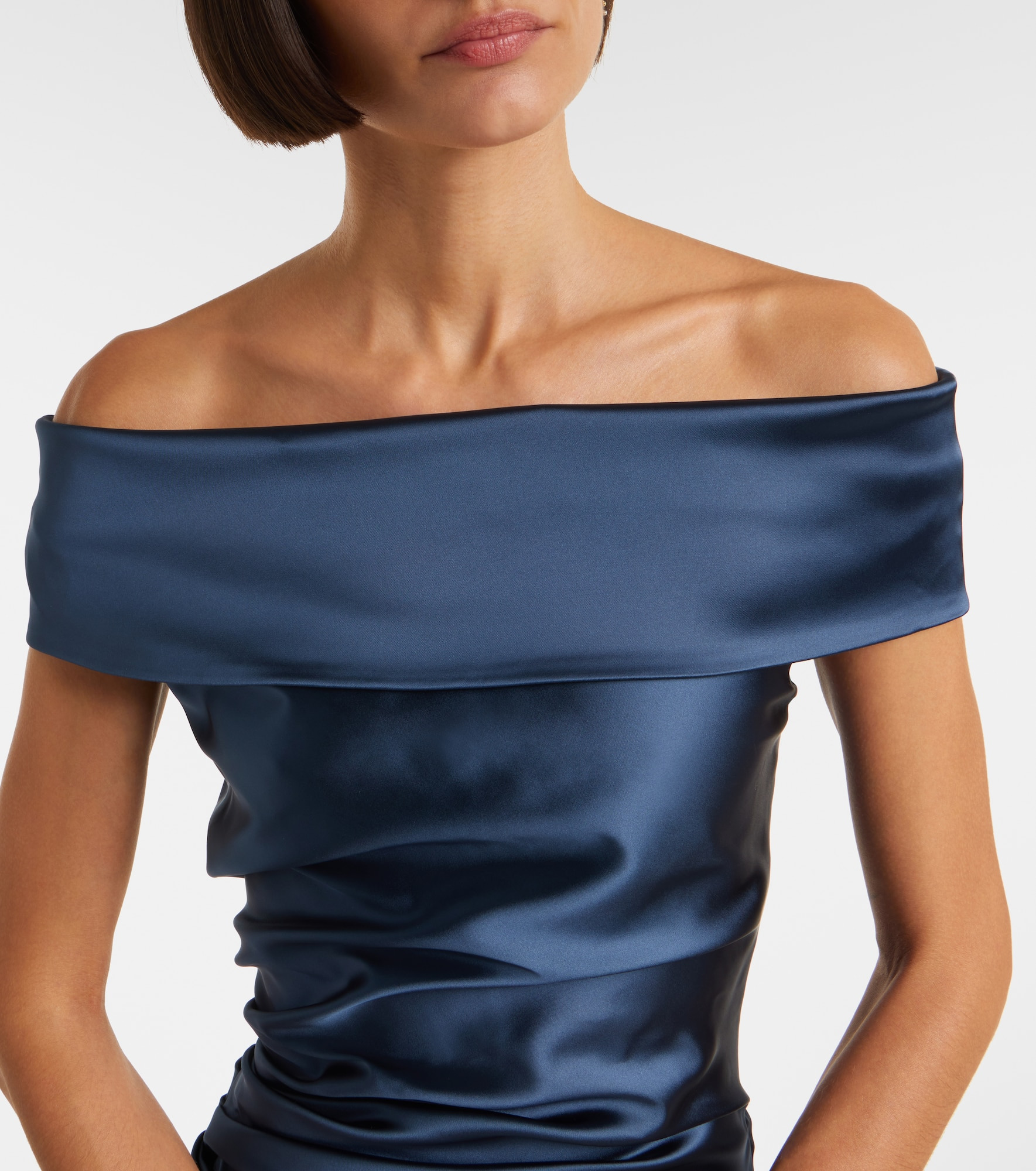 Opaco gathered satin gown - 4
