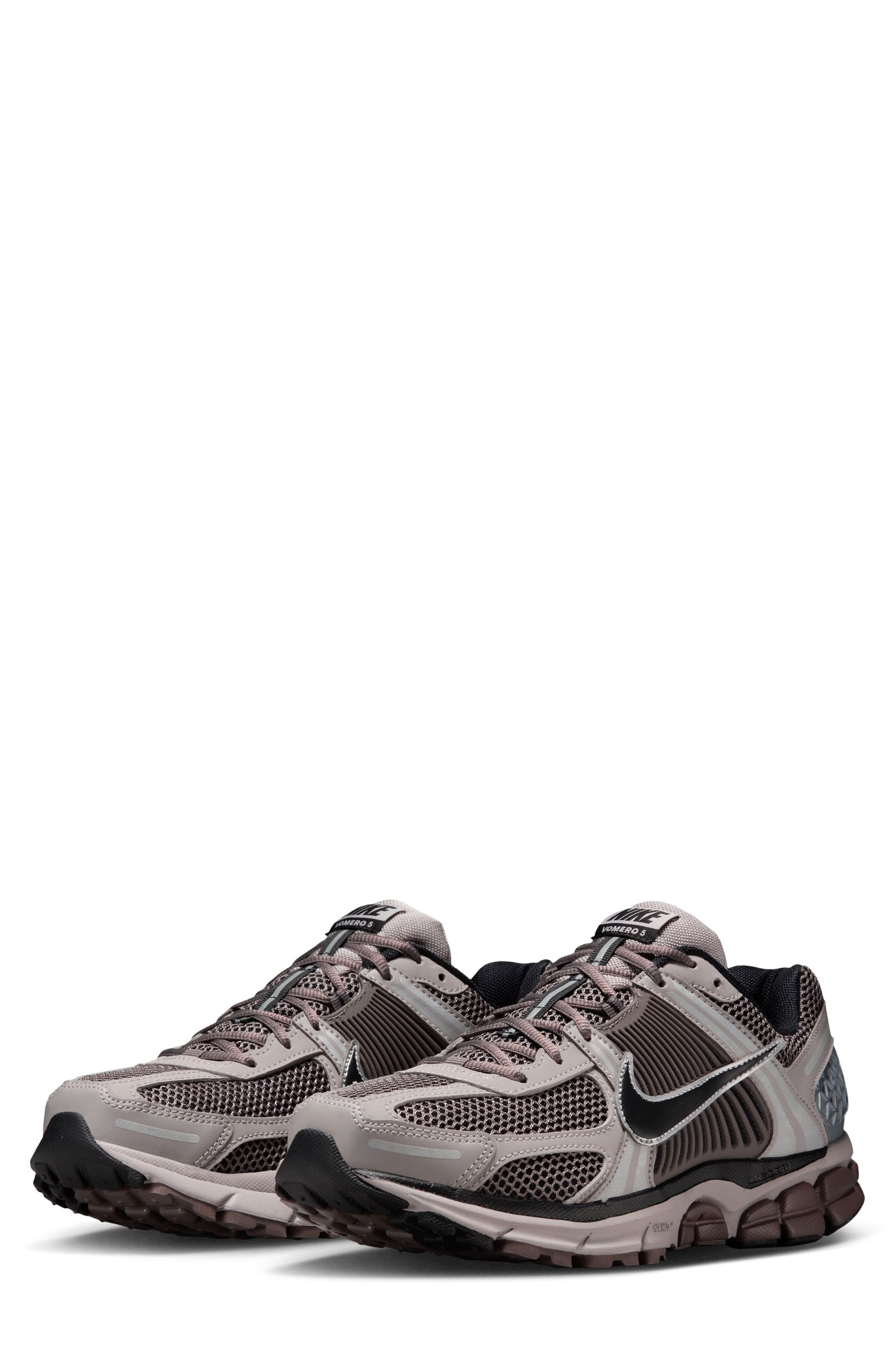 Nike Zoom Vomero 5 Sneaker in College Grey/Black at Nordstrom - 1