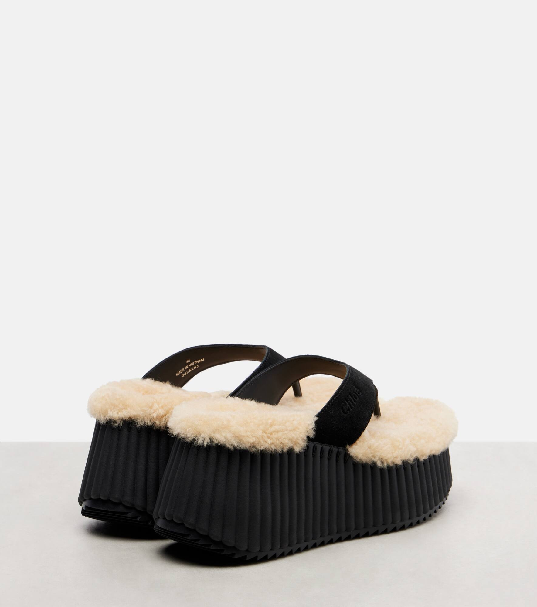 Nama 80 suede platform thong sandals - 2