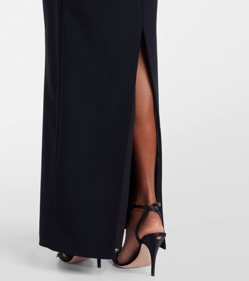 Off-shoulder gown 5