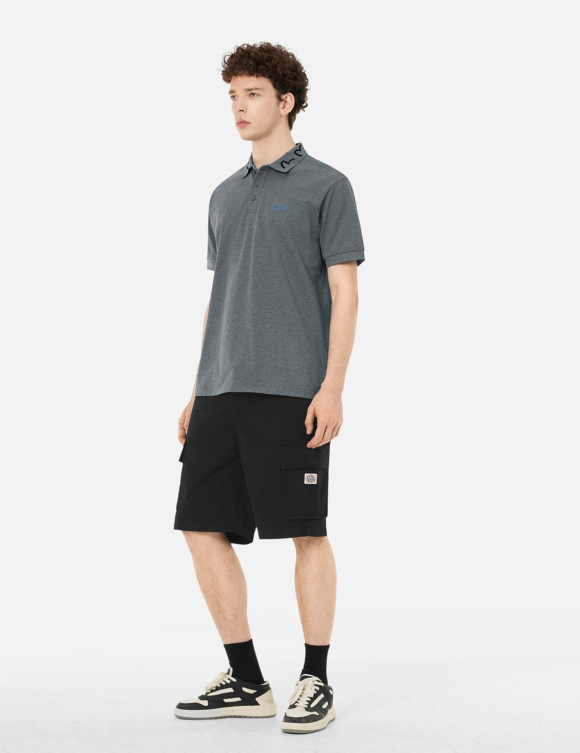 Kamon and "91" Appliqué Embroidery Regular Fit Cargo Shorts - 3