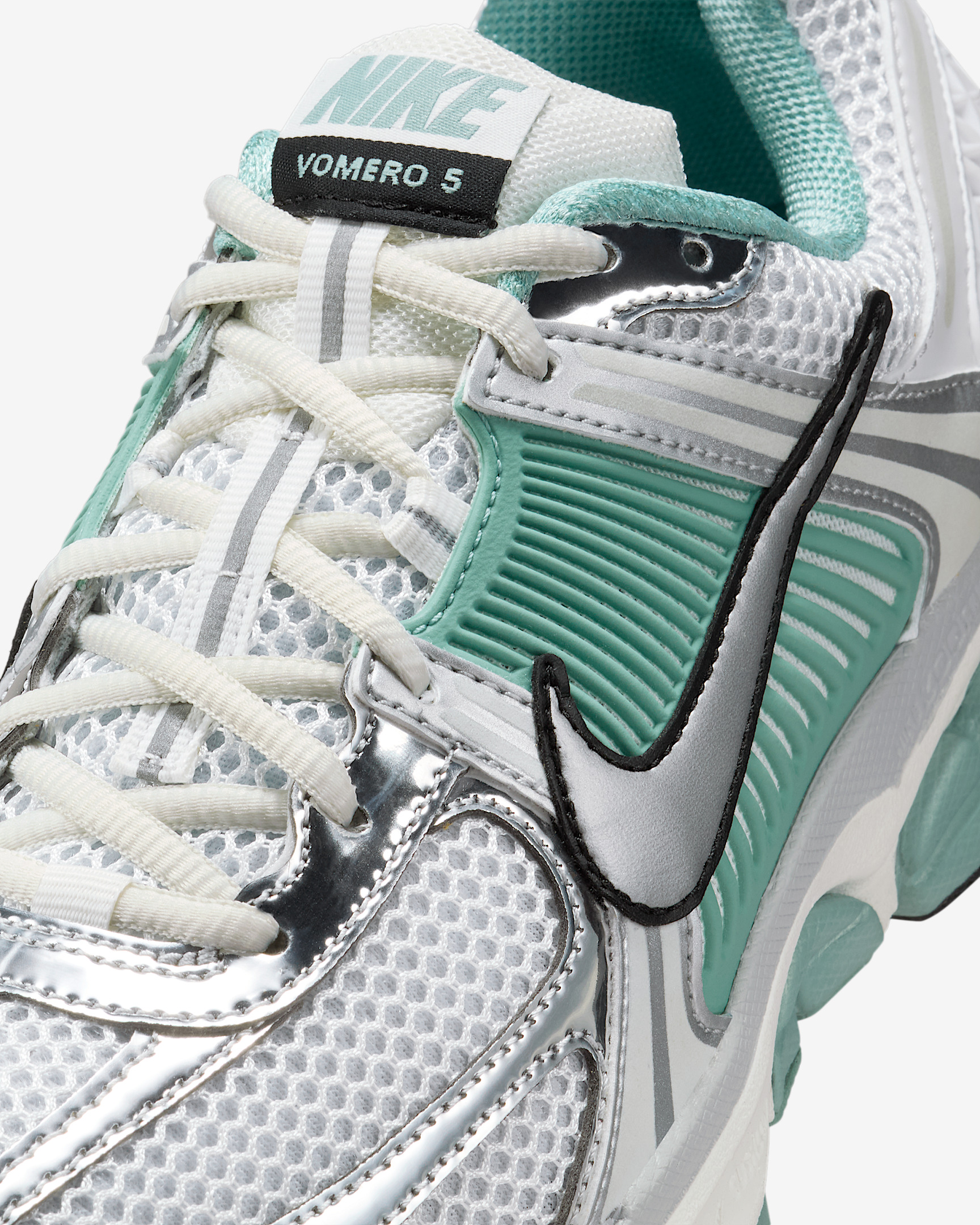 Nike Zoom Vomero 5 Women's Shoes - 7
