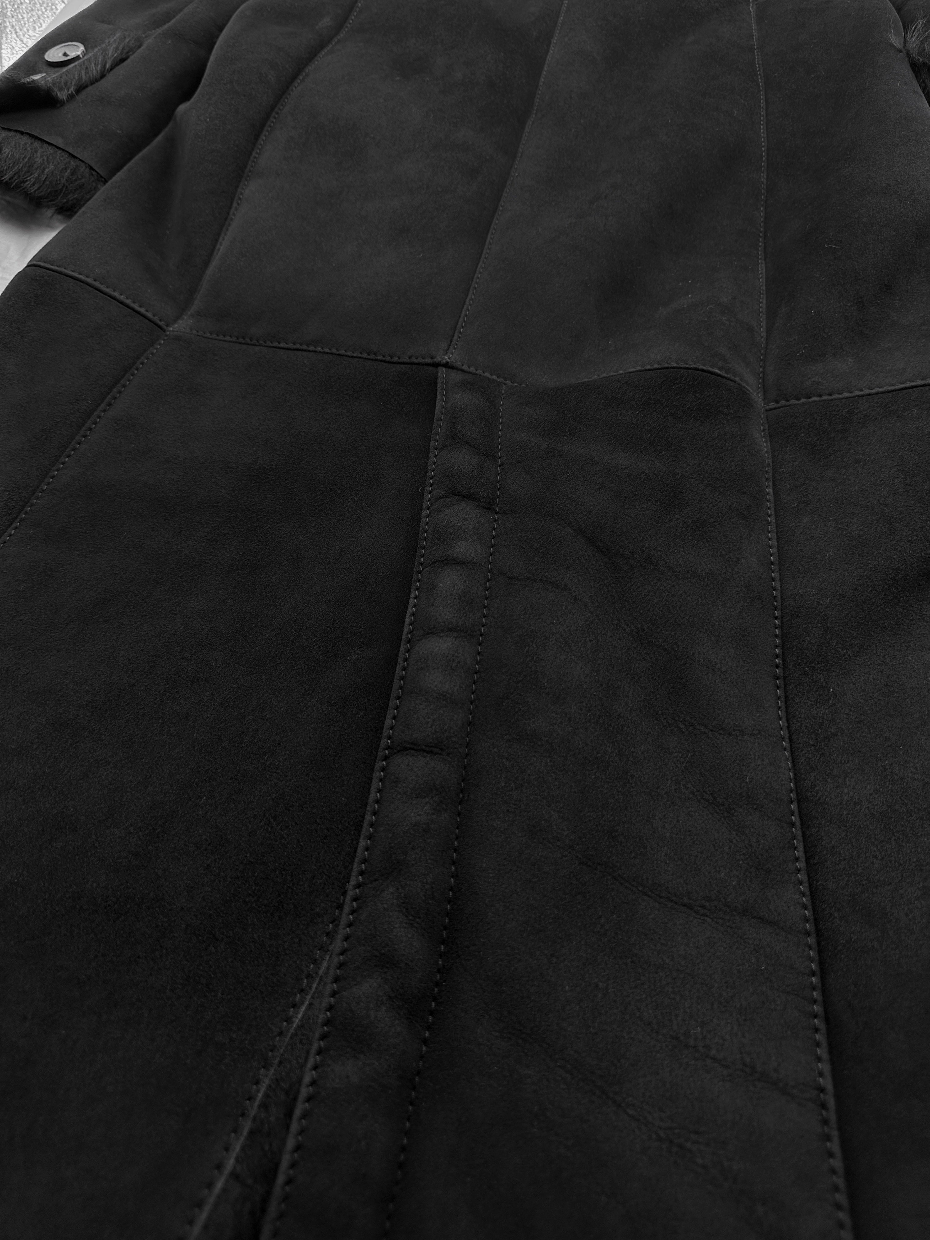 Gucci Fall 1996 Tom Ford Kate Moss Double-Breasted Long Shearling Coat 40 - 23