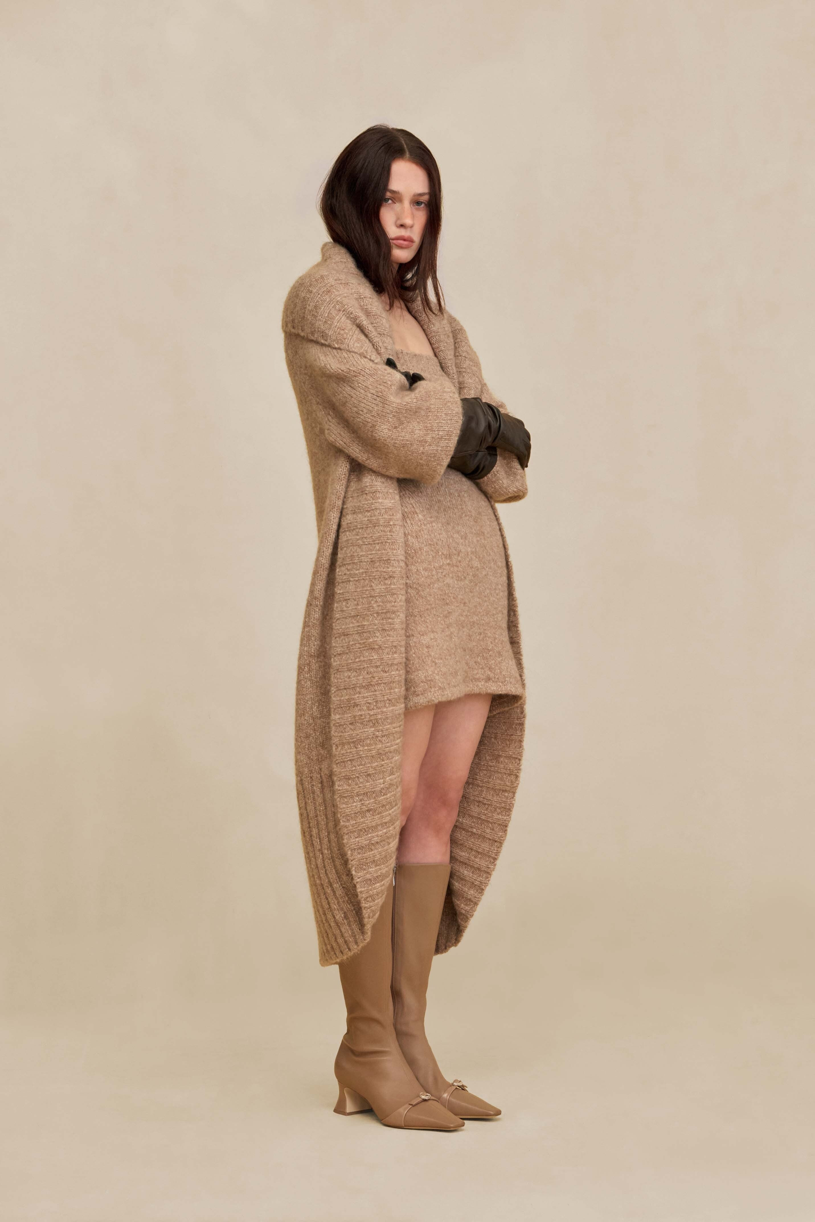JOANA DUSTER - 4