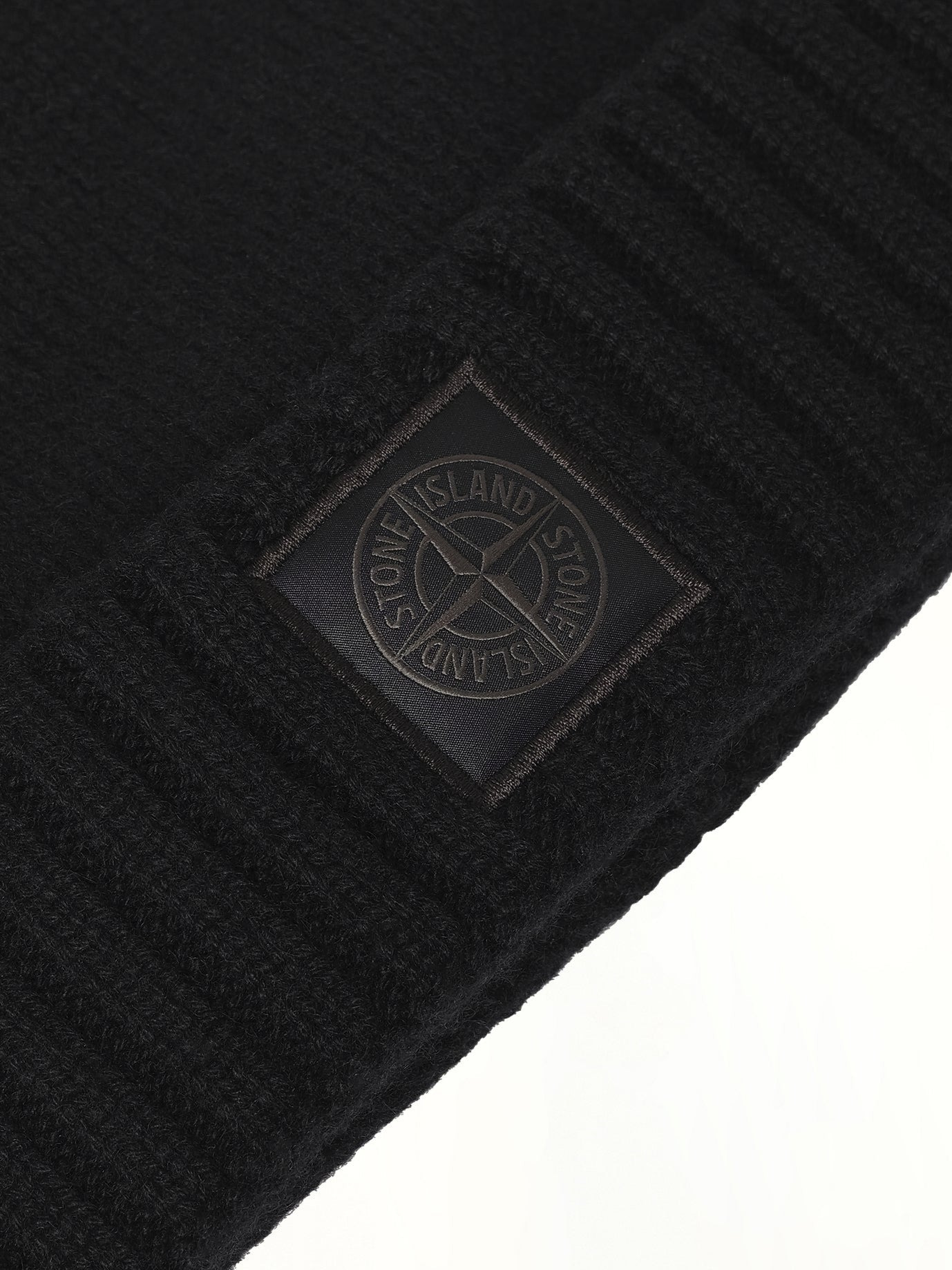N10001 Stone Island Beanie in Black - 3