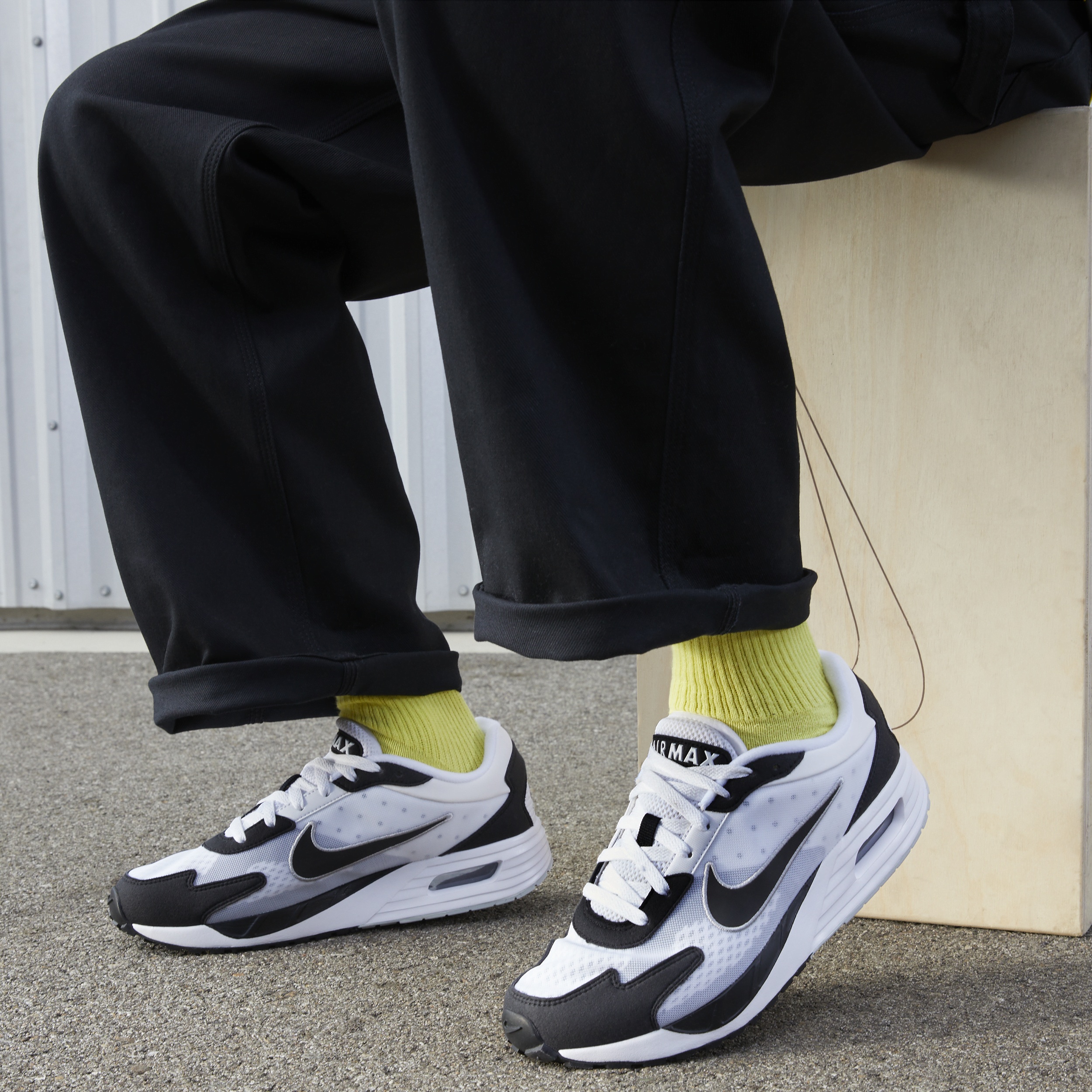 Nike Nike Air Max Solo Men's Shoes | REVERSIBLE