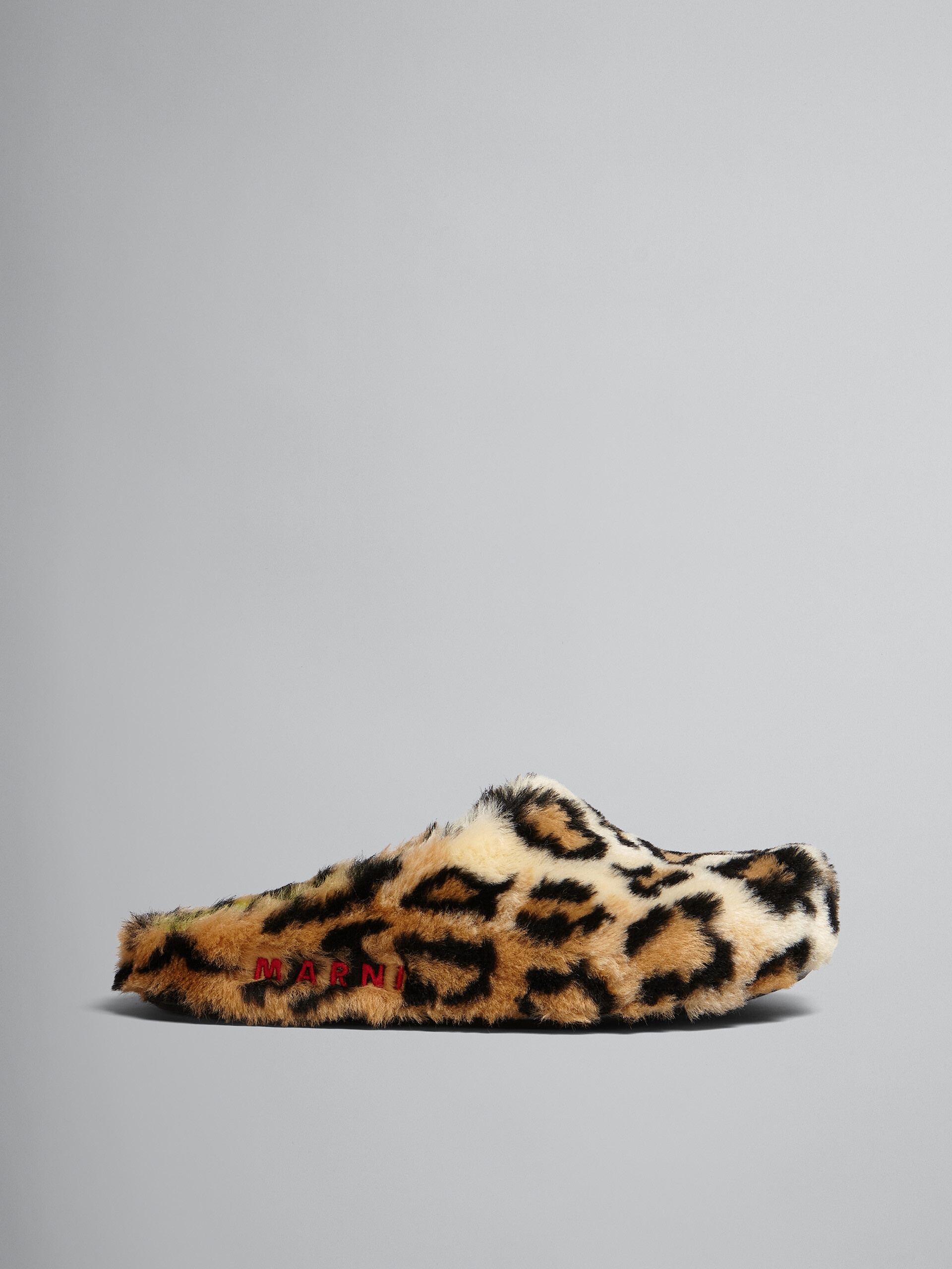 LEOPARD PRINT FAUX FUR FUSSBETT SABOT - 1