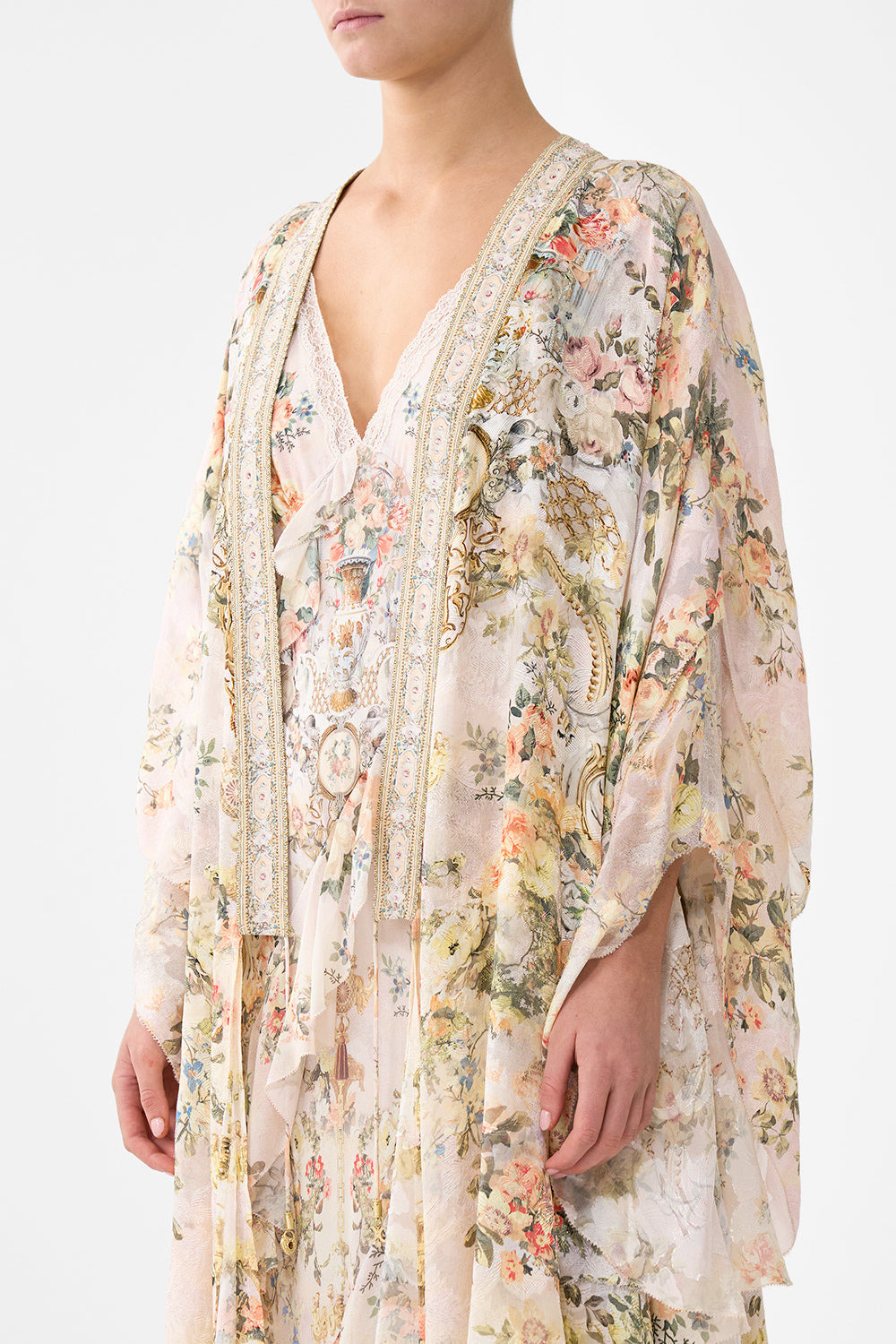SCALLOPED EDGE LAYER - 4