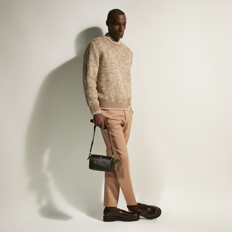 Montblanc 142 bag mini size 6