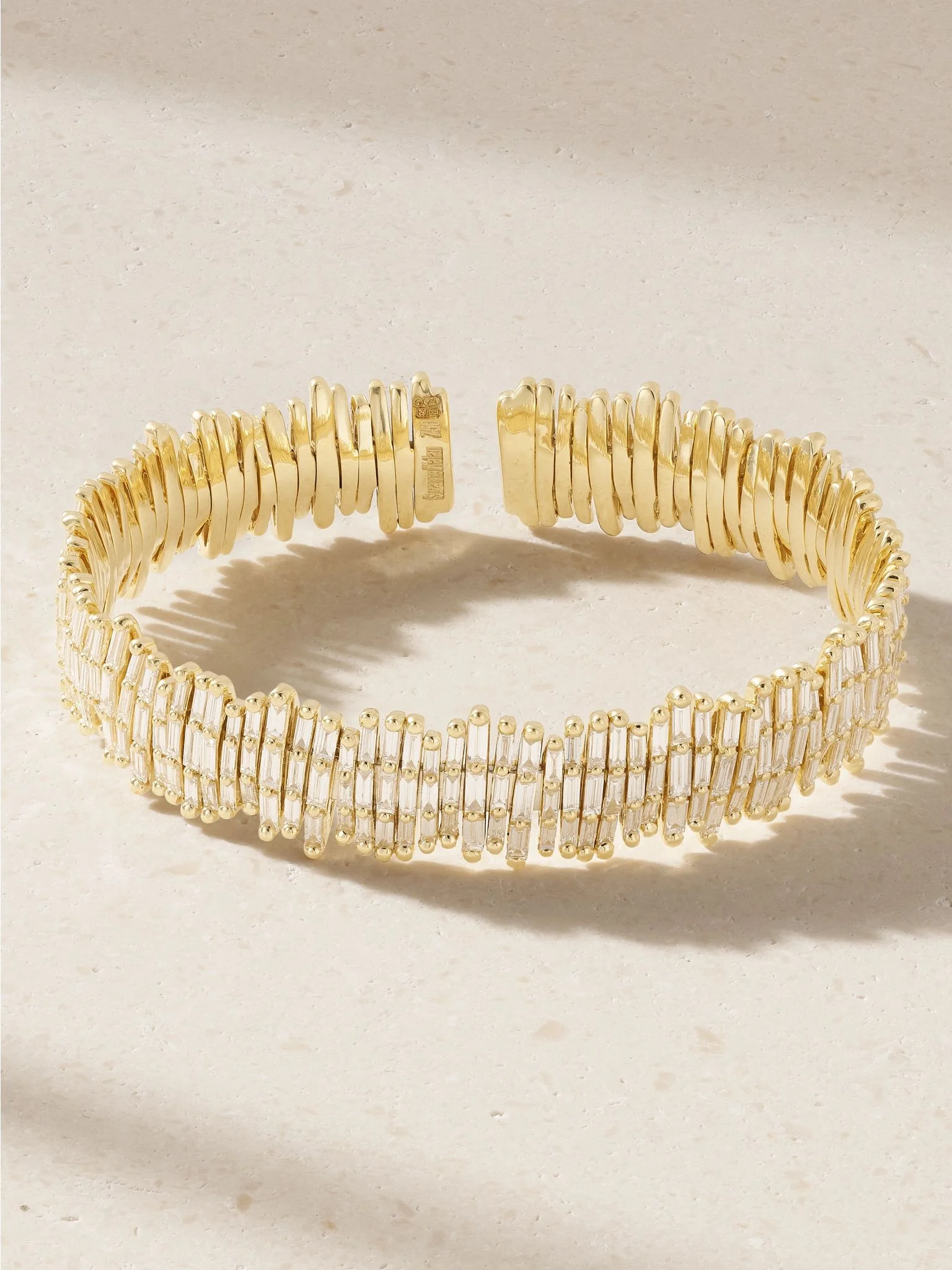 18-karat gold diamond cuff Gold - 1