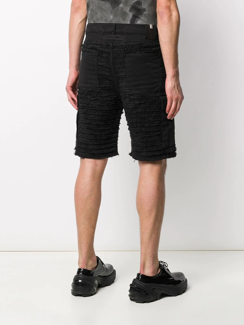 textured multi-pocket shorts - 4