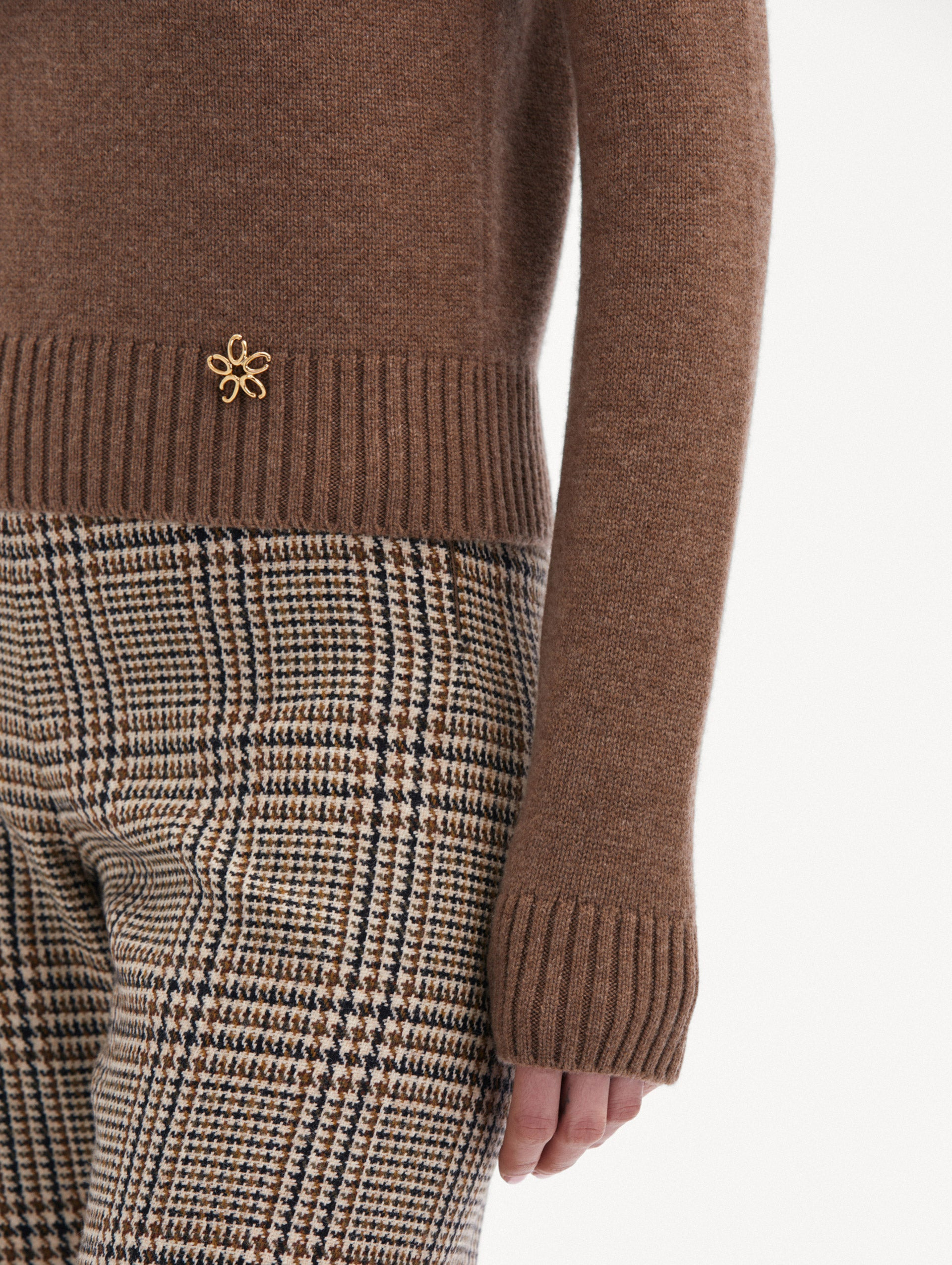 O FLOWER MOCK NECK CASHMERE PULLOVER - 6