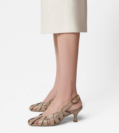 Tod's SLINGBACK PUMPS IN LEATHER - GREY outlook