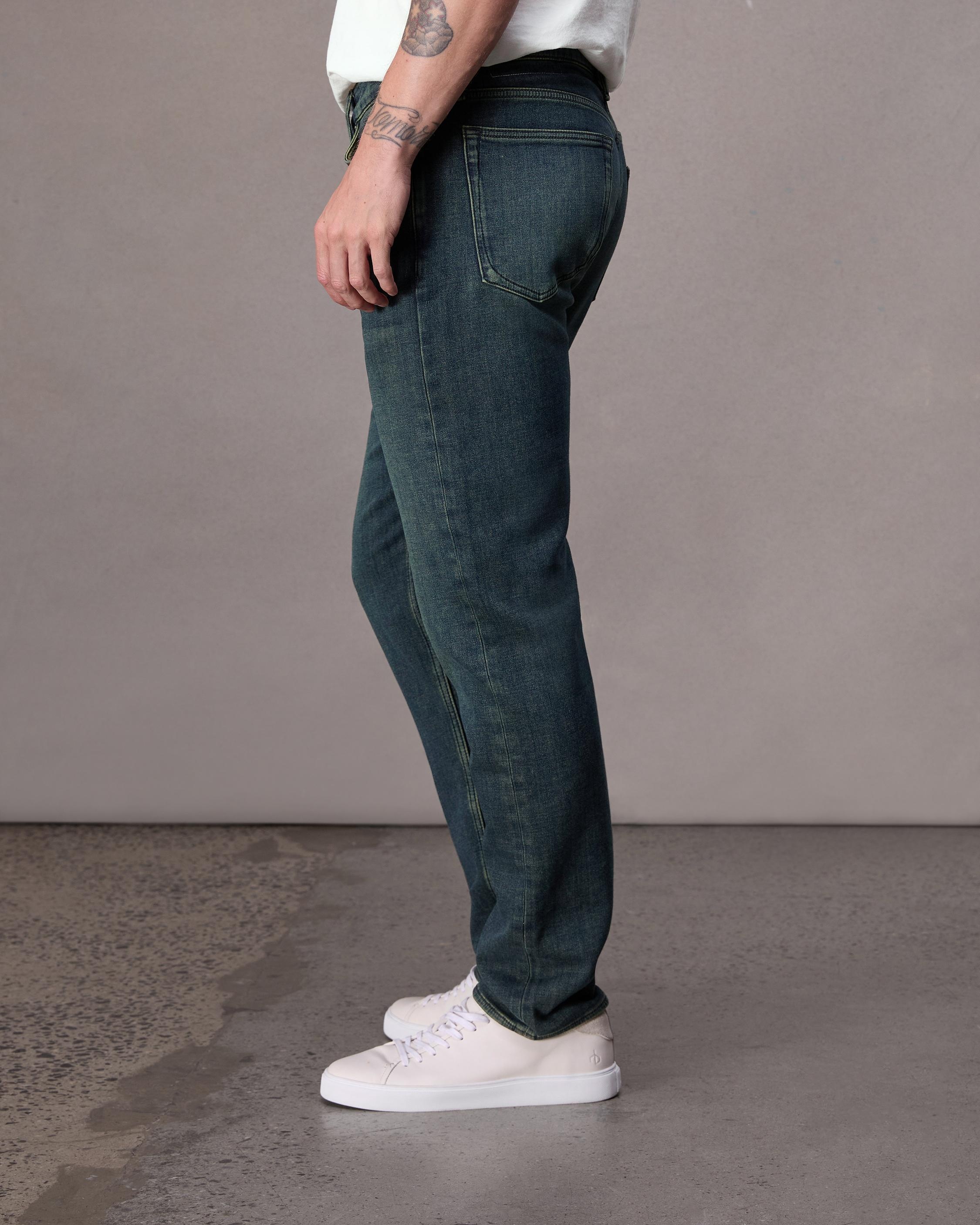 Fit 3 Athletic Fit Jean
Stride Denim - 3