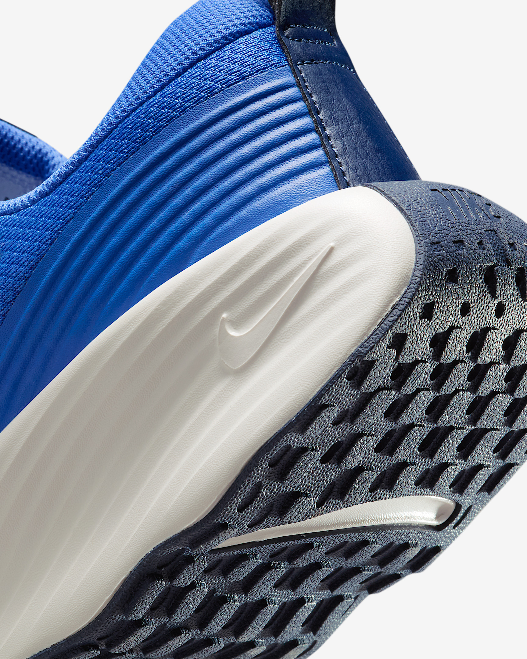 Nike Promina Men's Walking Shoes - 8