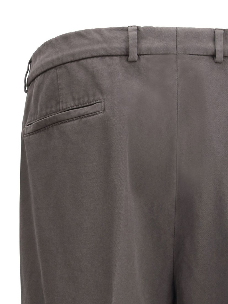 Pantaloni 3