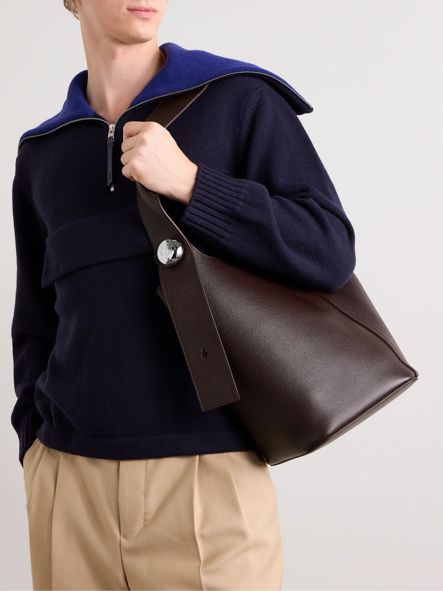 Large Pebble Leather Bucket Bag Burgundy - 2